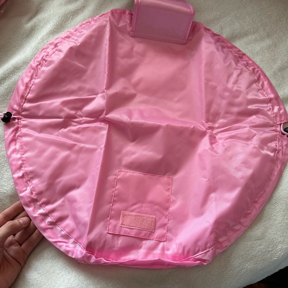 Drawstring makeup bag! - Picture 13 of 14